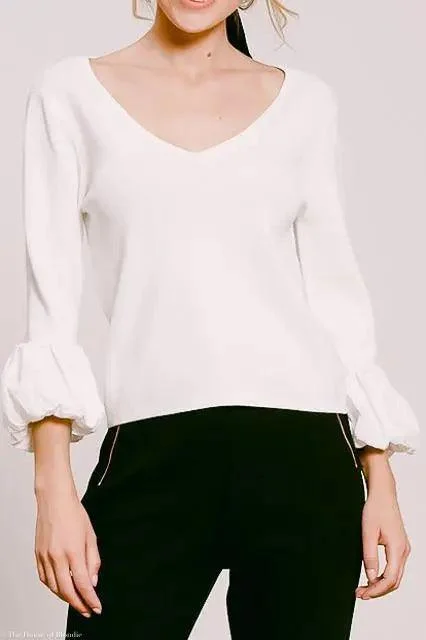 cropped women's topsAvery White Knit V-Neck Top